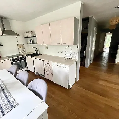Xxl Vacation With Sauna, Paernu Ferienhaus Laadi